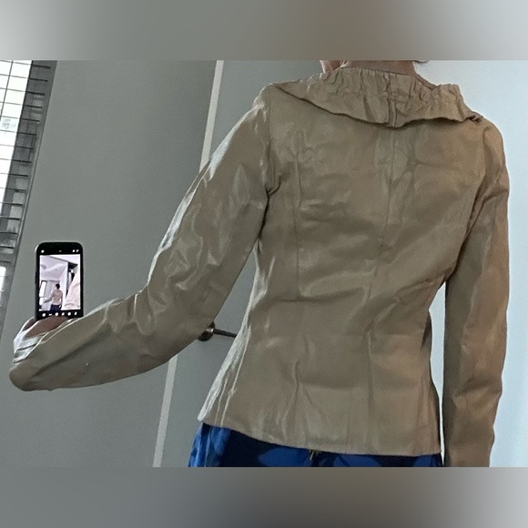 Danier women’s leather/suede jacket - Picture 2 of 11